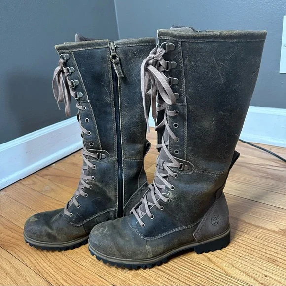 Timberland Dark Brown Lace-Up Boots - Picture 1 of 9